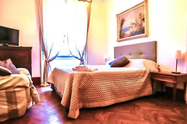 Elena S House * Rom
