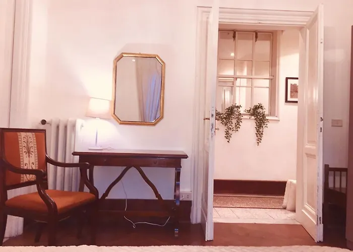 Elena S House * Rom